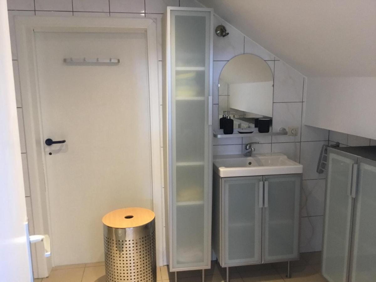 De Achtertuin Lägenhet Maasmechelen Exteriör bild